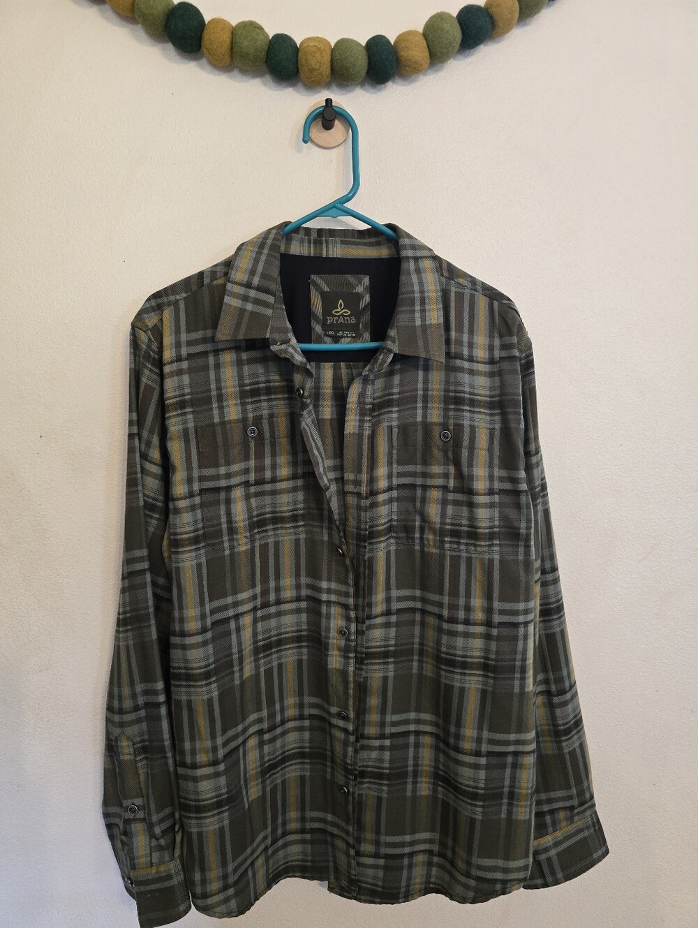 Prana Men's Breathe Light Button Down Shirt Plaid Tan, Light Teal, Gold Size L
